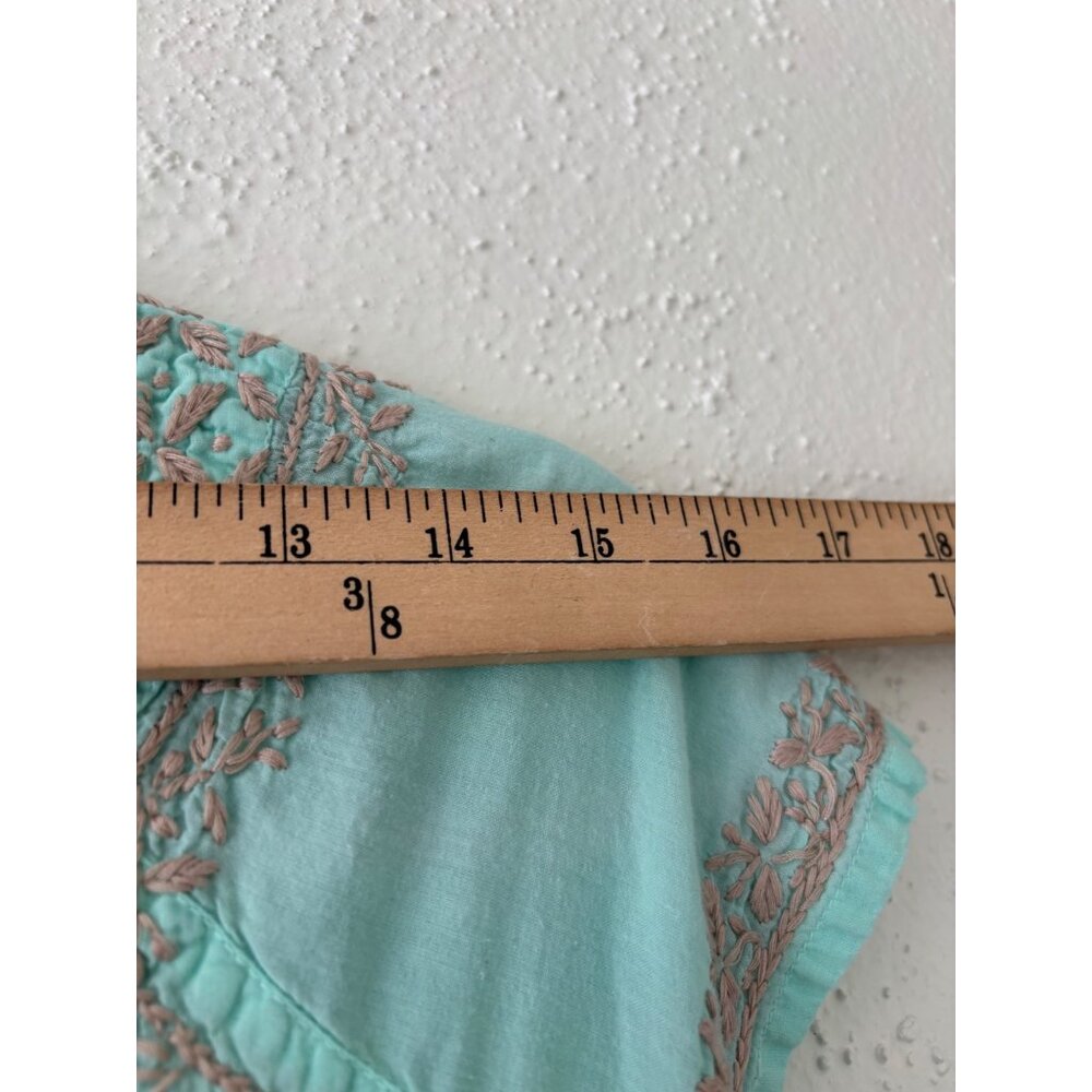 Roller Rabbit Embroidered Tunic Top V-Neck Short Sleeve Aqua Tan M - Picture 5 of 13